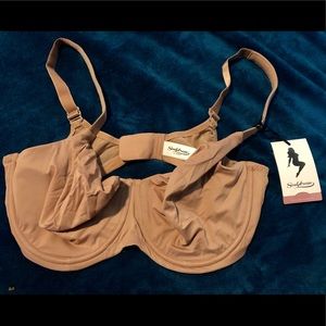 Sculptresse nude bra, never worn!